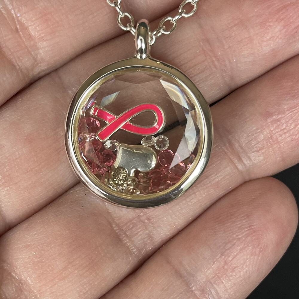 Avon Breast Cancer Awareness Crusade Pink Ribbon Floating Shaky Necklace In Box